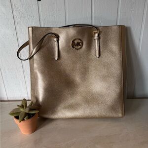 Michael Kors tote